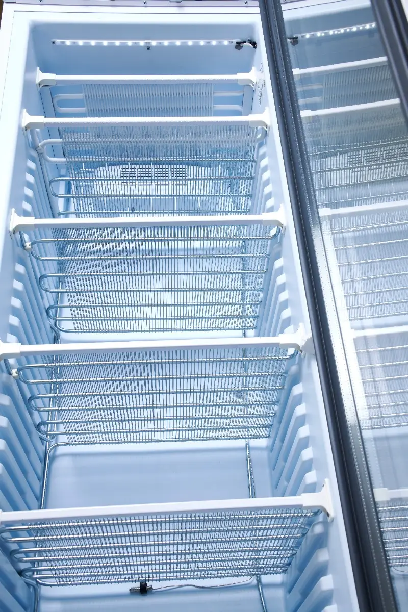 Sterling Pro Green BBVF372-HC Upright Glass Single Door Display Freezer, 382 Litres - Image 7