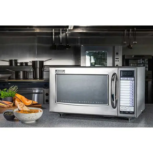 Sharp R21AT Medium Duty Commercial Microwave Oven, 1000W - Image 3