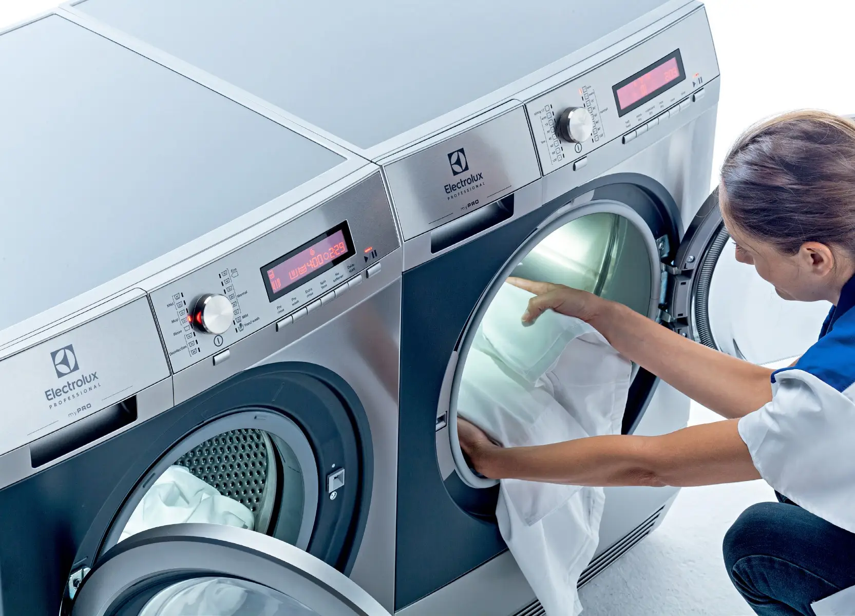 Electrolux Professional TE1120 myPRO Smart Condenser Tumble Dryer, 8kg - Image 2