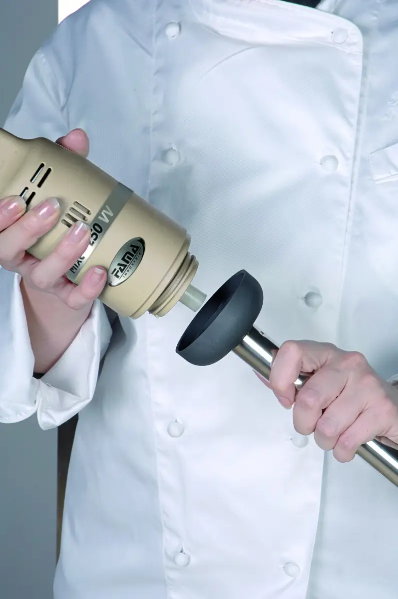Fama FM250VF250 Light-Duty Fixed Speed Stick Blender - Image 2