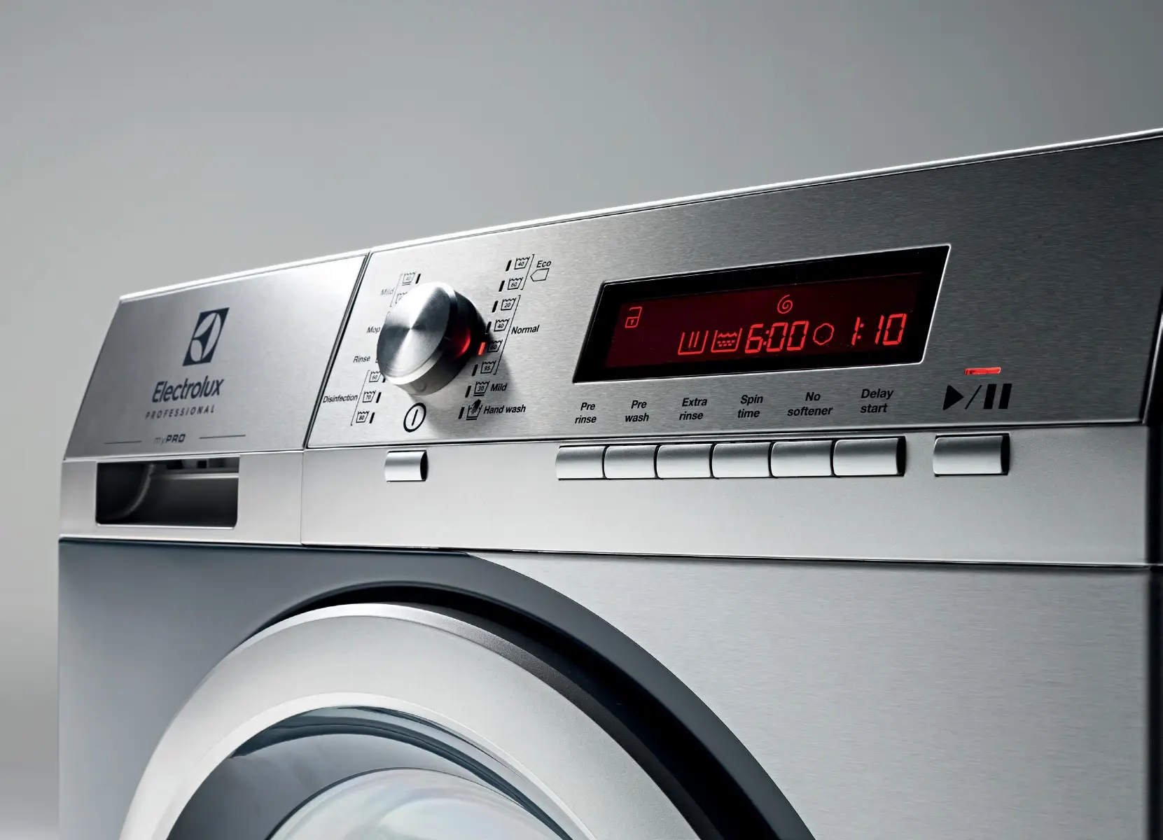 Electrolux Professional WE170V myPRO Smart Washer with Gravity Drain, 8kg - Image 4