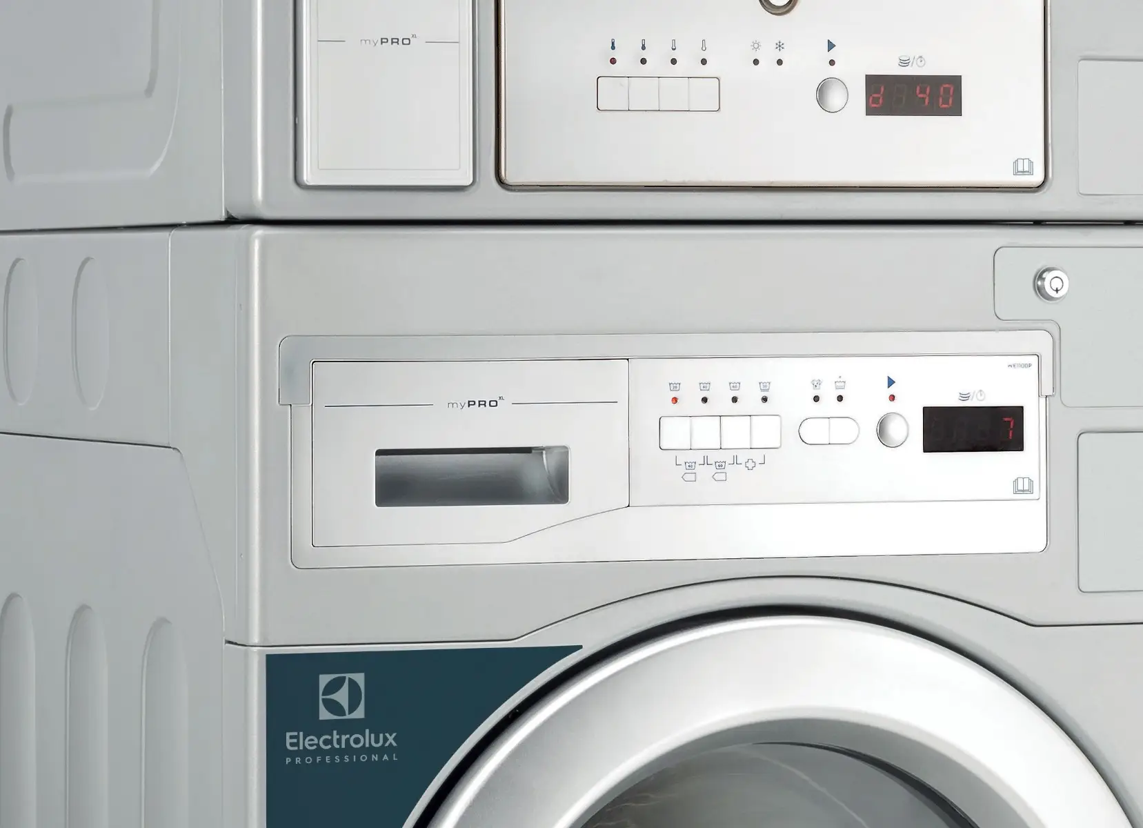 Electrolux Professional TE1220E myPRO XL Smart Electric Vented Dryer, 12kg - Image 4