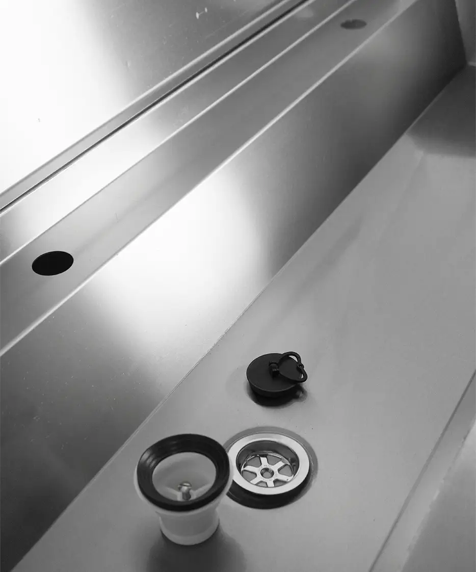 SS WASH BASIN 3 TAPS 1800MM DRAIN PLUG AND SPLASH SHIELD INCLUDED, EXCLUDING FAUCETS - Image 6