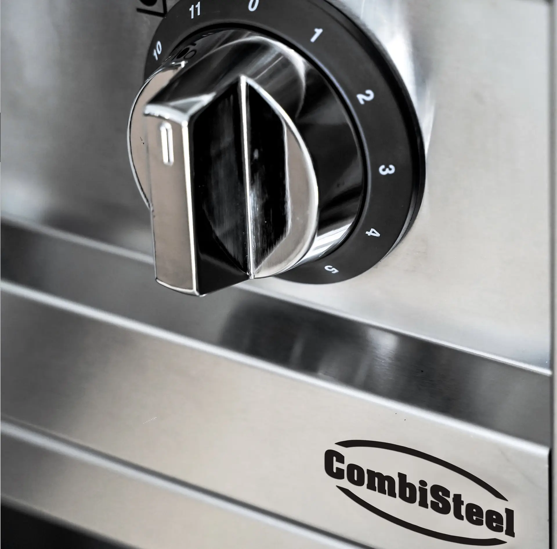 ENTRY 700 INDUCTION STOVE 4 HOBS - Image 7