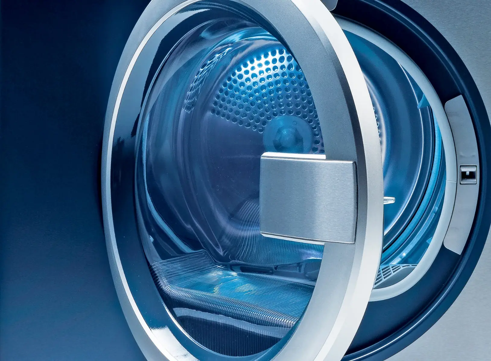 Electrolux Professional TE1120 myPRO Smart Condenser Tumble Dryer, 8kg - Image 3