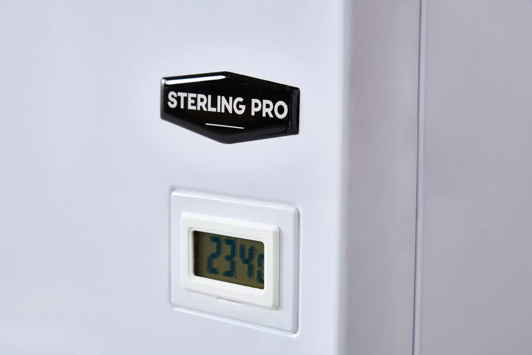 Sterling Pro Green SPC570 Chest Freezer / Chiller / Fridge, 572 Litres - Image 4