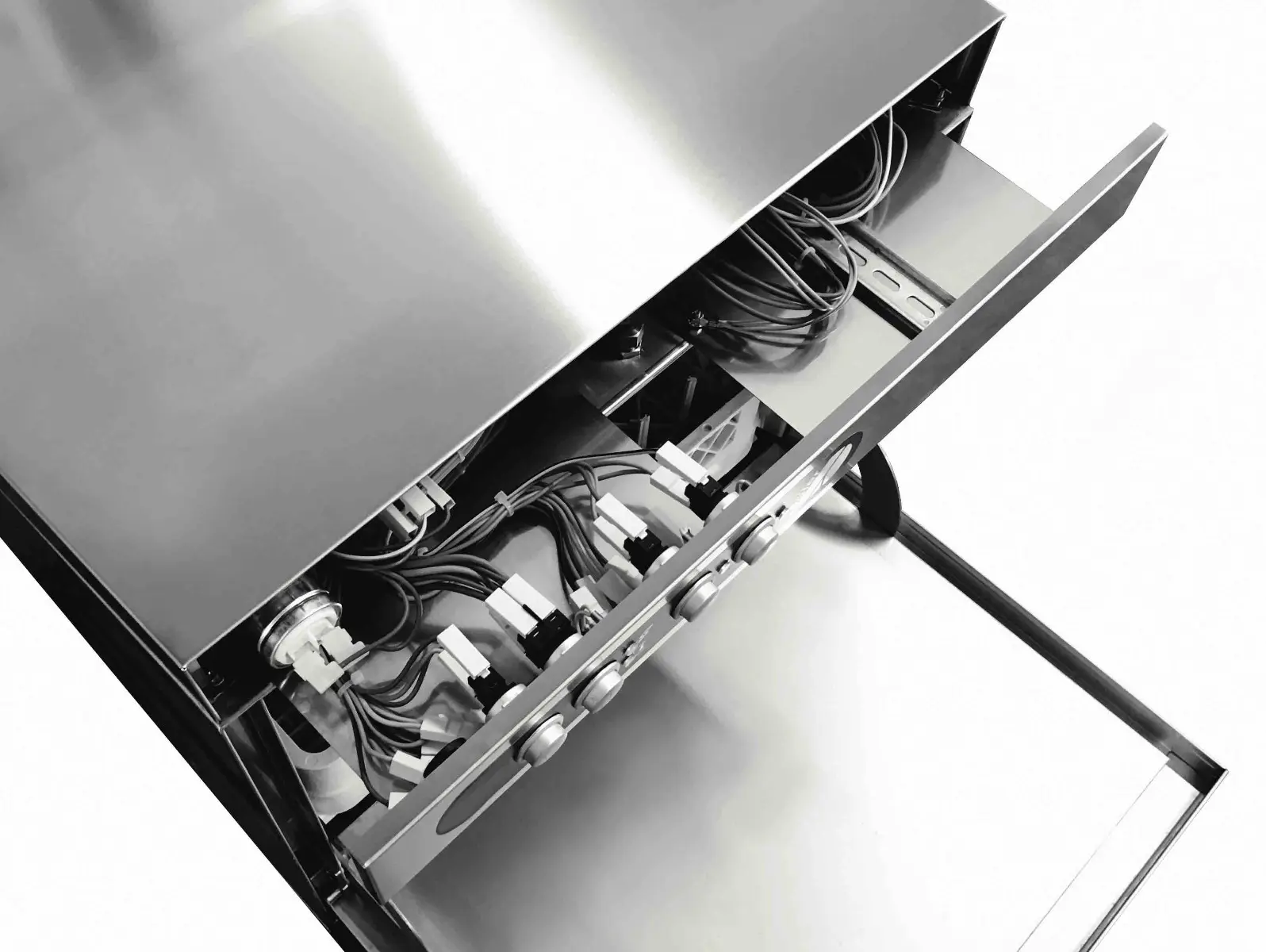 Adler AD40GL-DPSO 400mm Basket Glasswasher with Chemical Pump, Drain Pump & Integral Water Softener, 16 Pint Capacity - Image 3