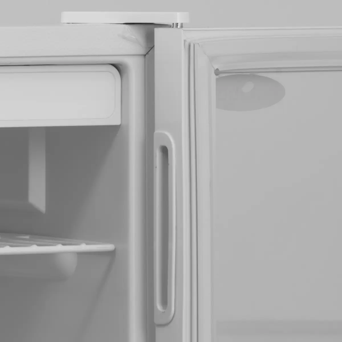 KOLDBOX Single Hinged Glass Door Under Counter Chiller - Image 6