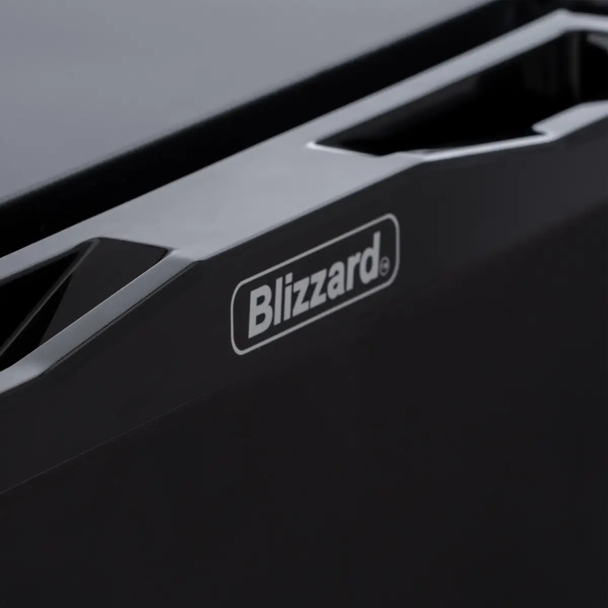 BLIZZARD Single Solid Door Mini Bar - Image 5