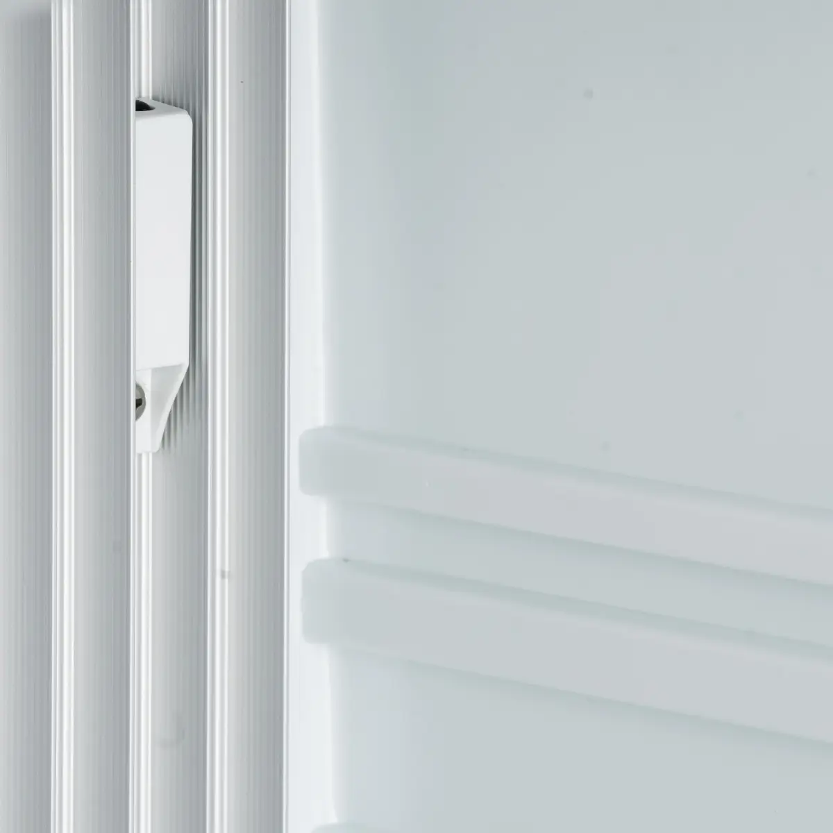 BLIZZARD Single Glass Door Mini Bar - Image 6