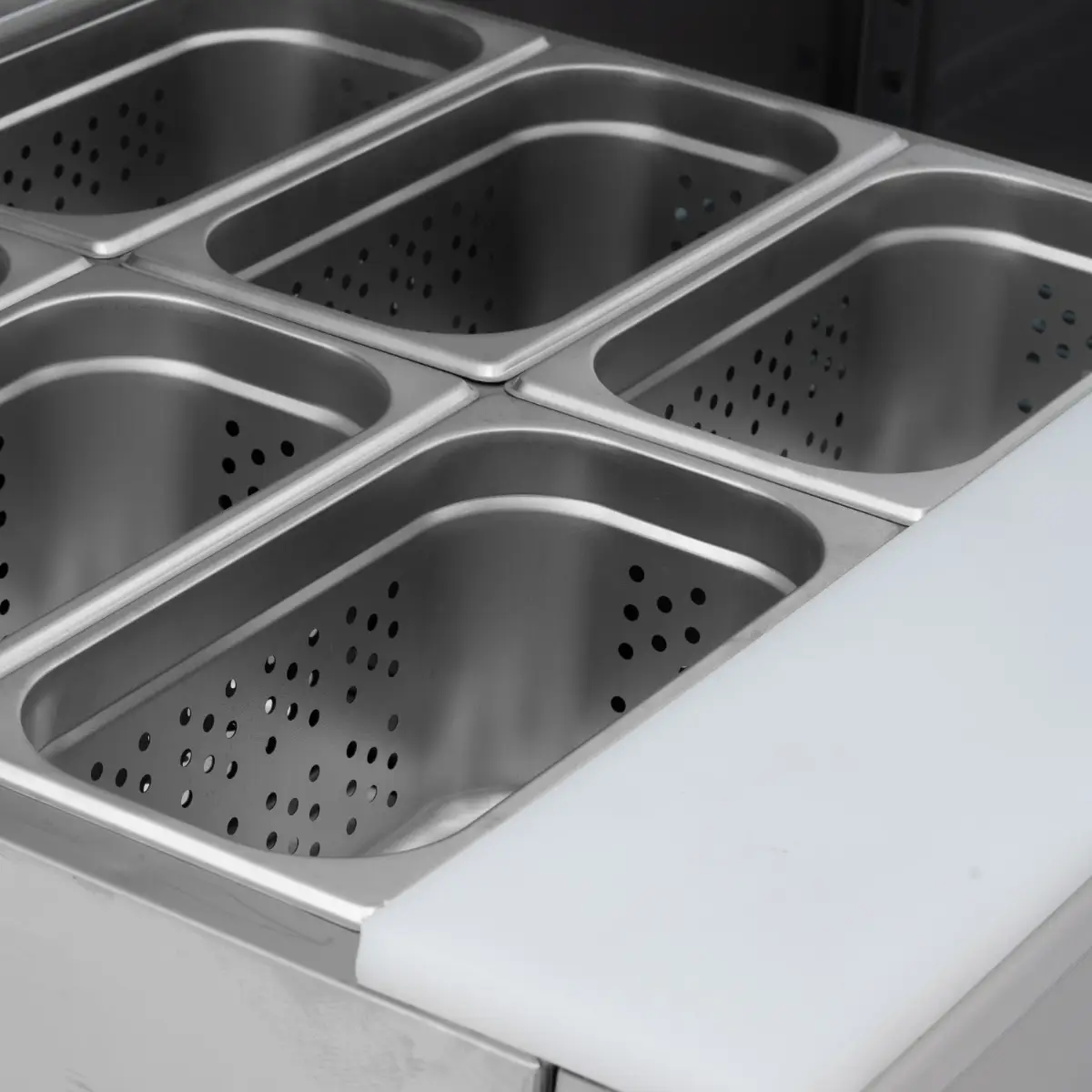 BLIZZARD Compact Triple Door Refrigerated Saladette - Image 7