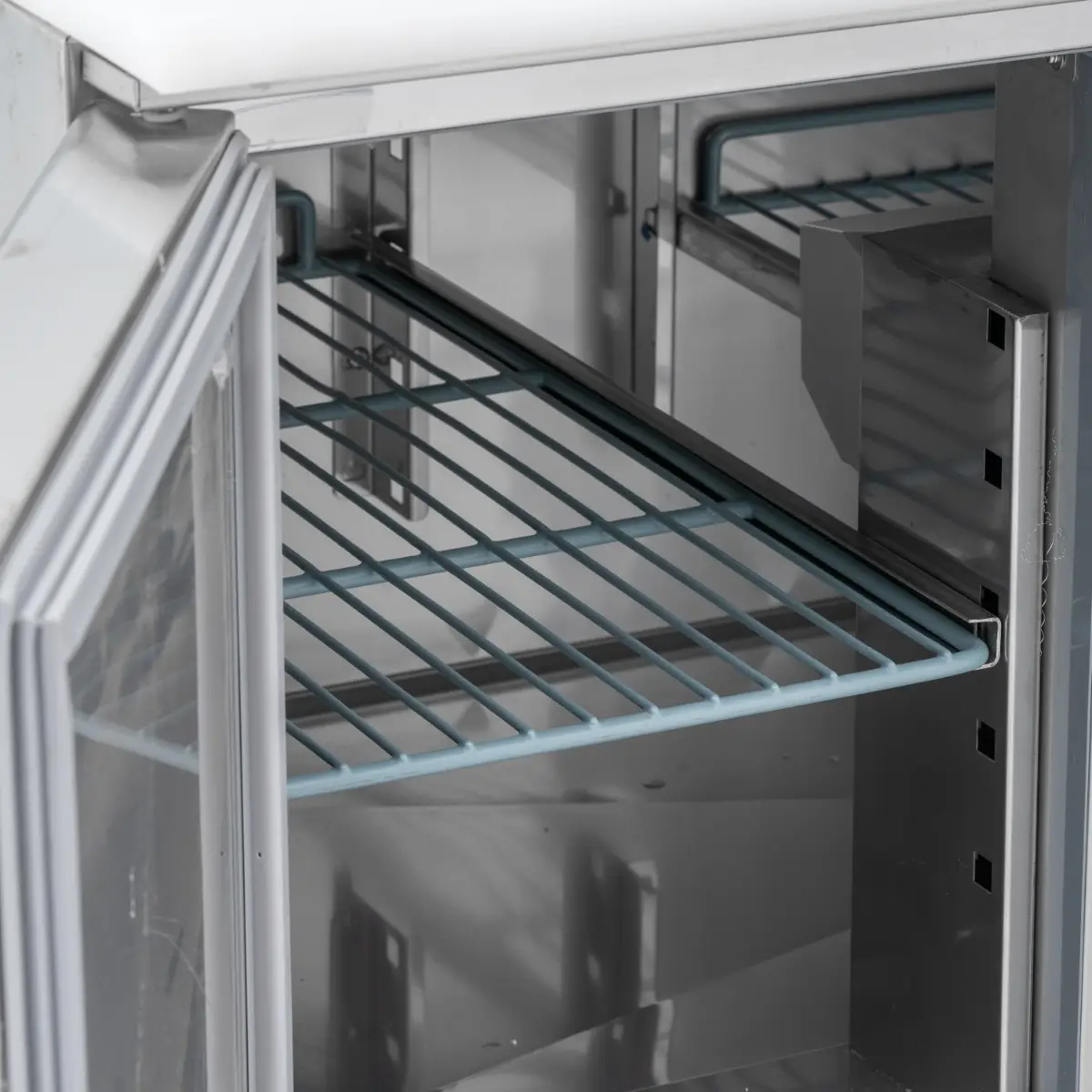 BLIZZARD Compact Double Door Refrigerated Saladette - Image 6
