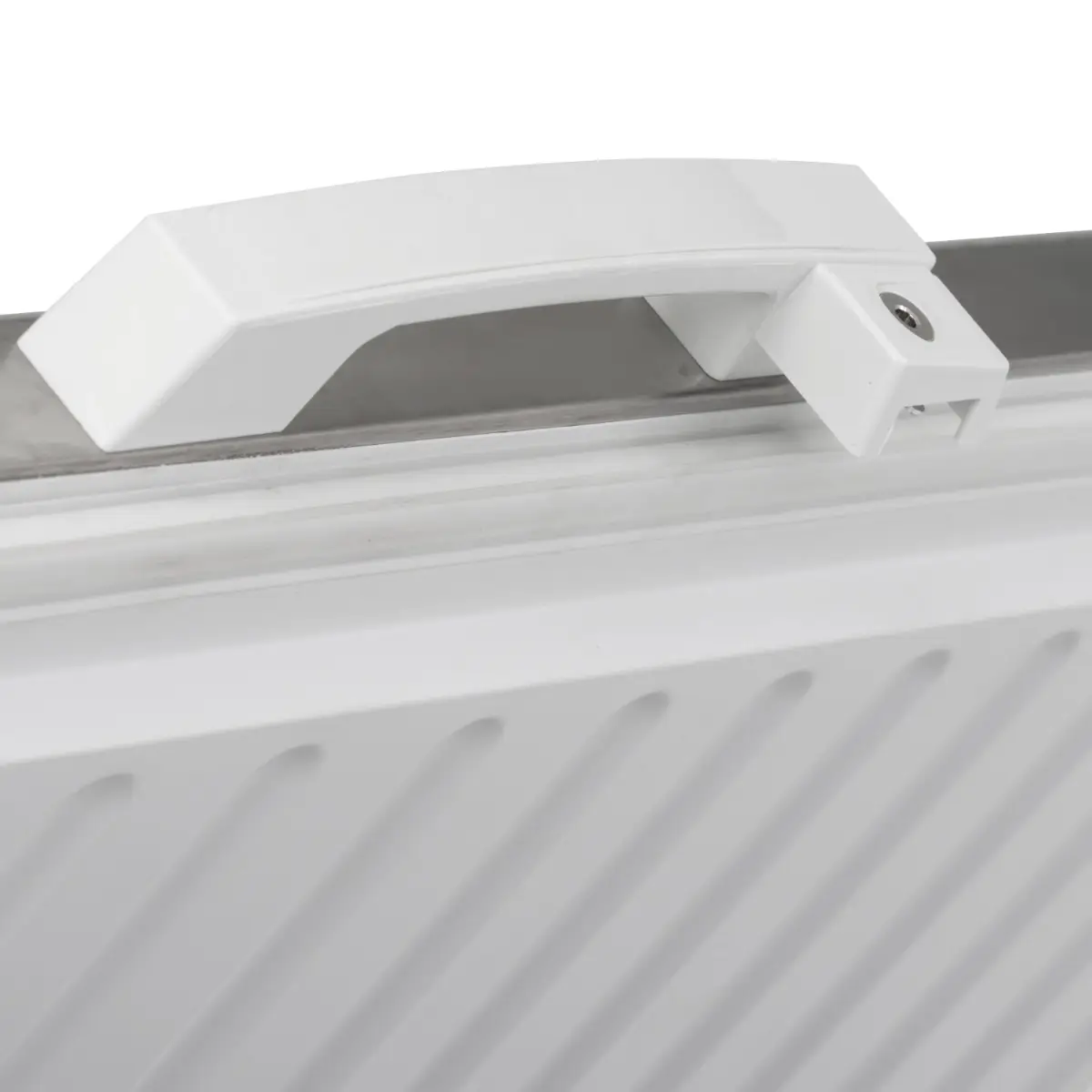 BLIZZARD 550L Stainless Steel Lid Chest Freezer - Image 4