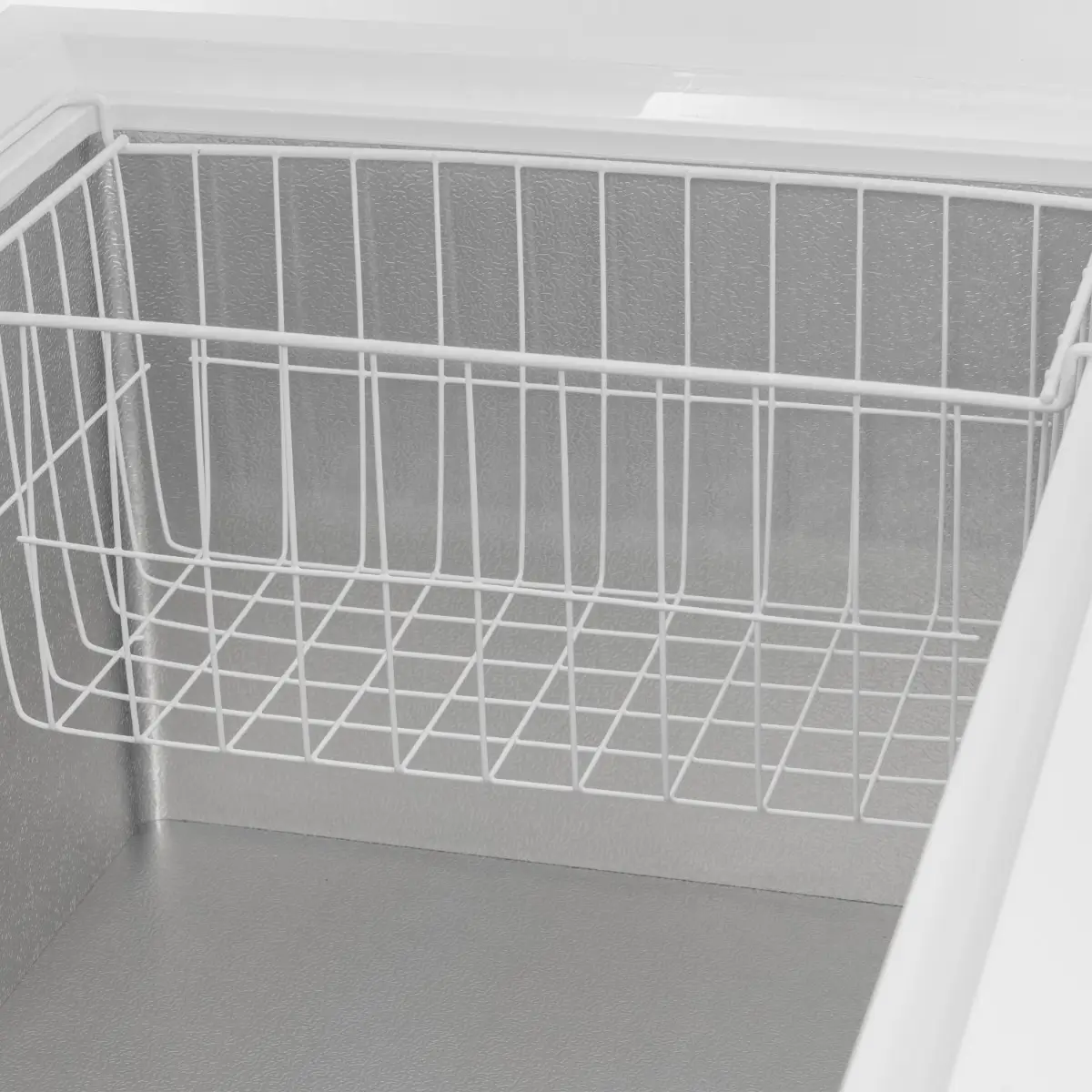 BLIZZARD 350L Chest Freezer - Image 5