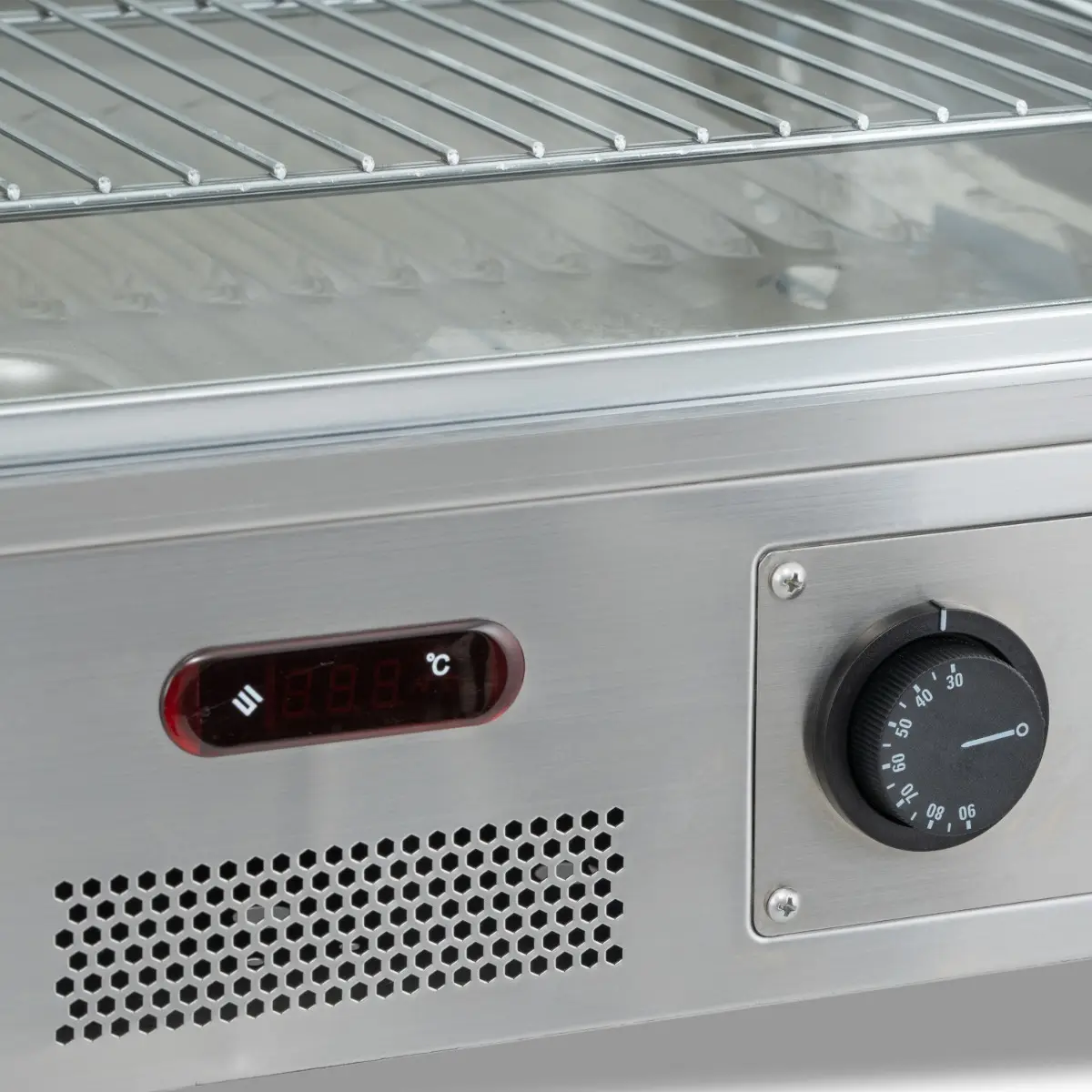 BLIZZARD 68CM Heated Counter Top Merchandiser - Image 6