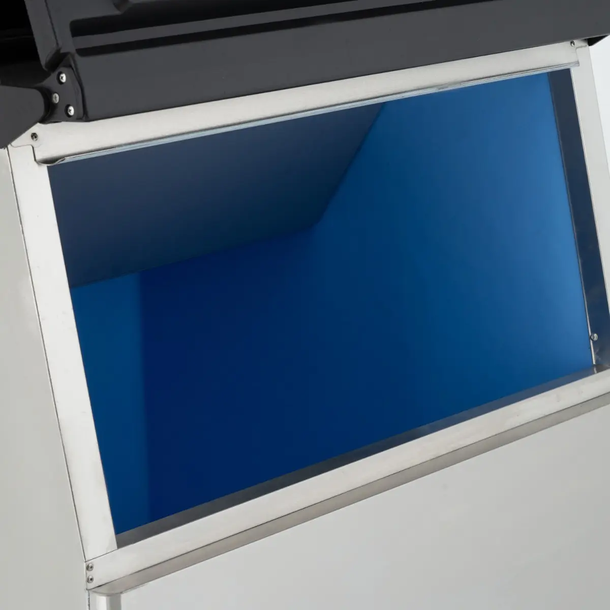 BLIZZARD 159KG High Capacity Ice Maker & Storage Bin - Image 4