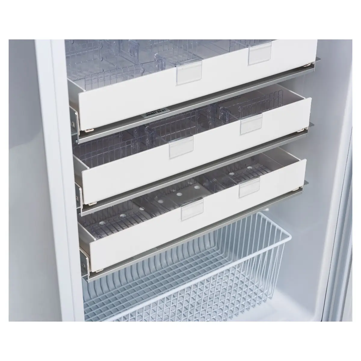 LEC Medical PPSR158BT-DWP Pharmacy Plus Undercounter Refrigerator, 158 Litres - Image 6