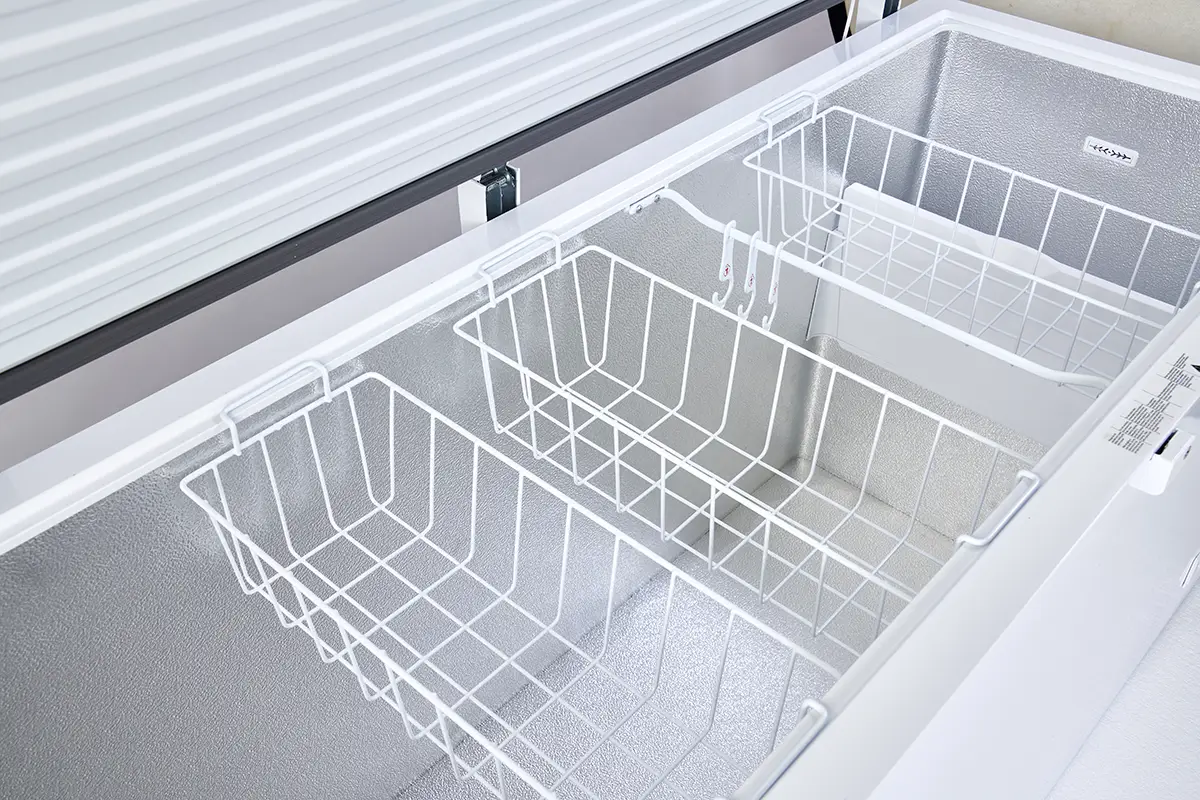 Sterling Pro Green SPC465 Chest Freezer / Chiller / Fridge, 469 Litres - Image 7