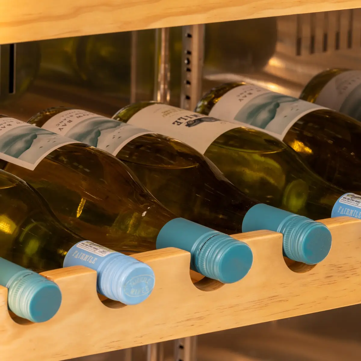 INFRICO Upright Double Hinged Glass Door Wine Cellar (180 bottles) - Image 3