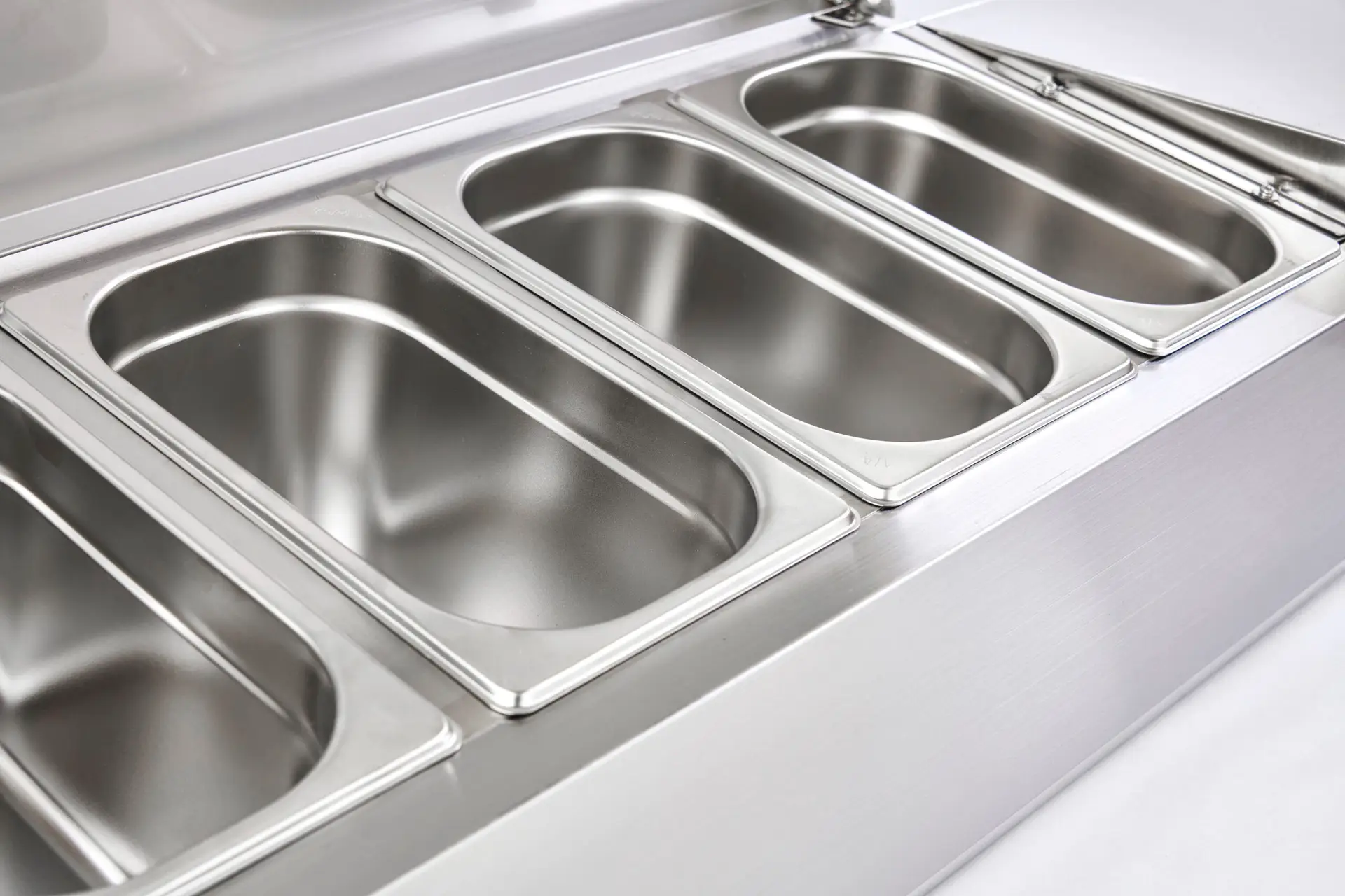 Sterling Pro Cobus SPT1200-330-SS Topping Well with Stainless Steel Lid, 5 x GN1/4 - Image 4