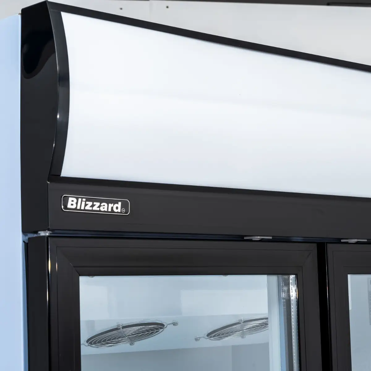 BLIZZARD 900L Double Hinged Glass Door Display Merchandiser - Image 4