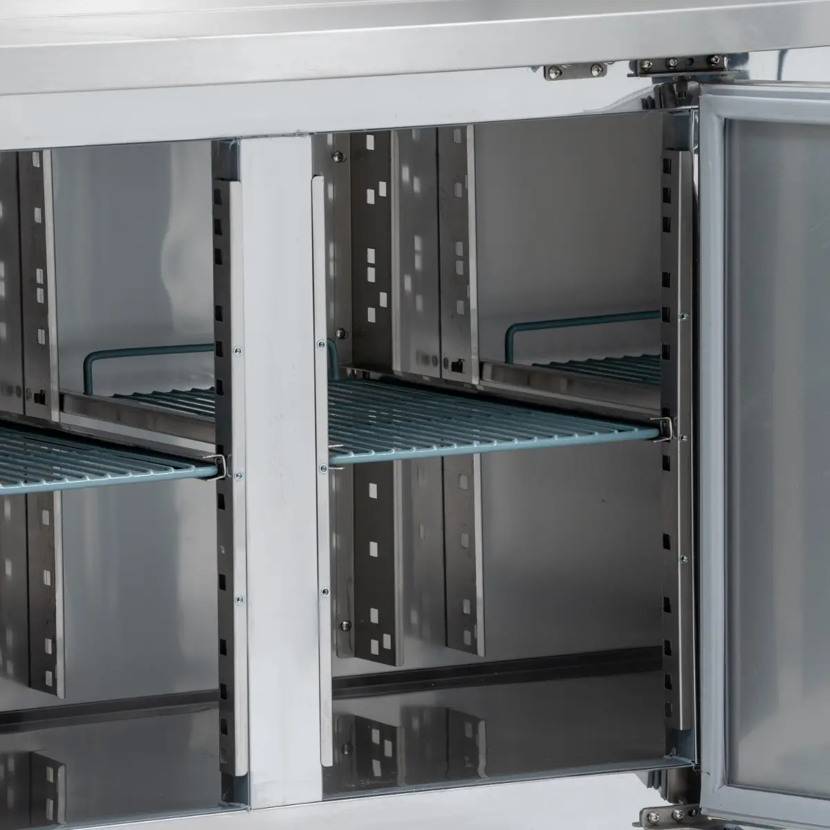 BLIZZARD Triple Door Refrigerated Prep Counter With Raised Collar - Image 7