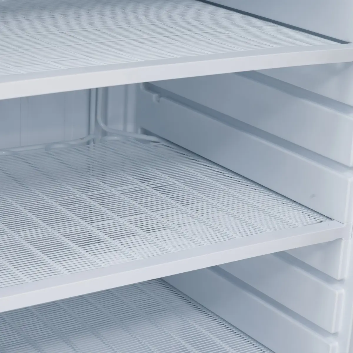 BLIZZARD Upright 320L Single Hinged Door Freezer - Image 3
