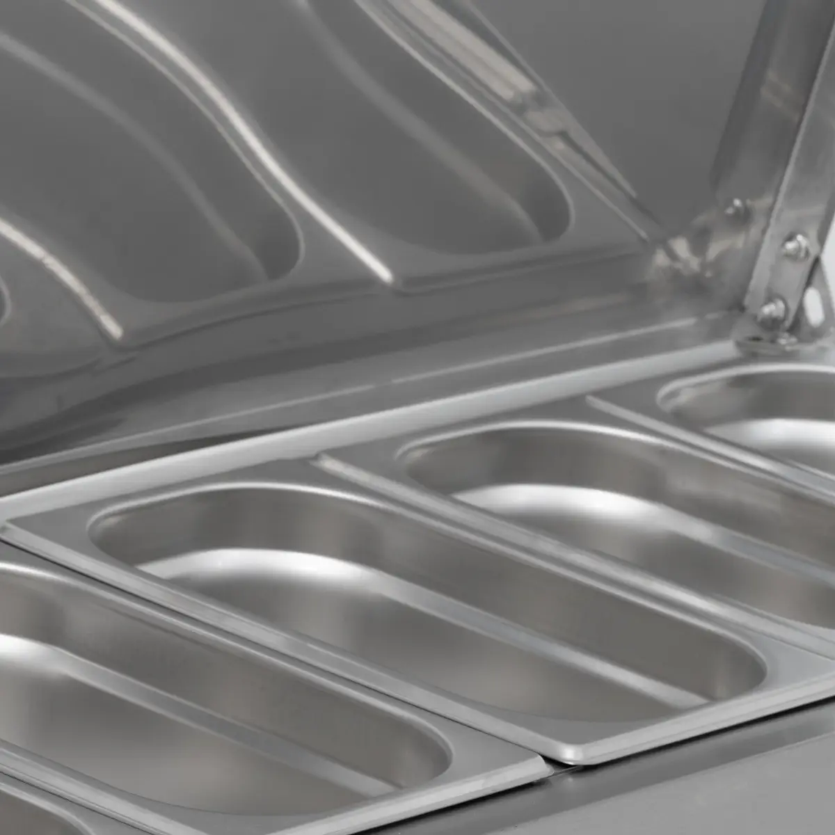 BLIZZARD 2m Hinged 1/4 Gastronorm Prep Top - Image 6