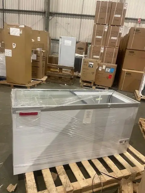Vestfrost GRADED DFG505 Display Chest Freezer, 492 Litres - Image 2