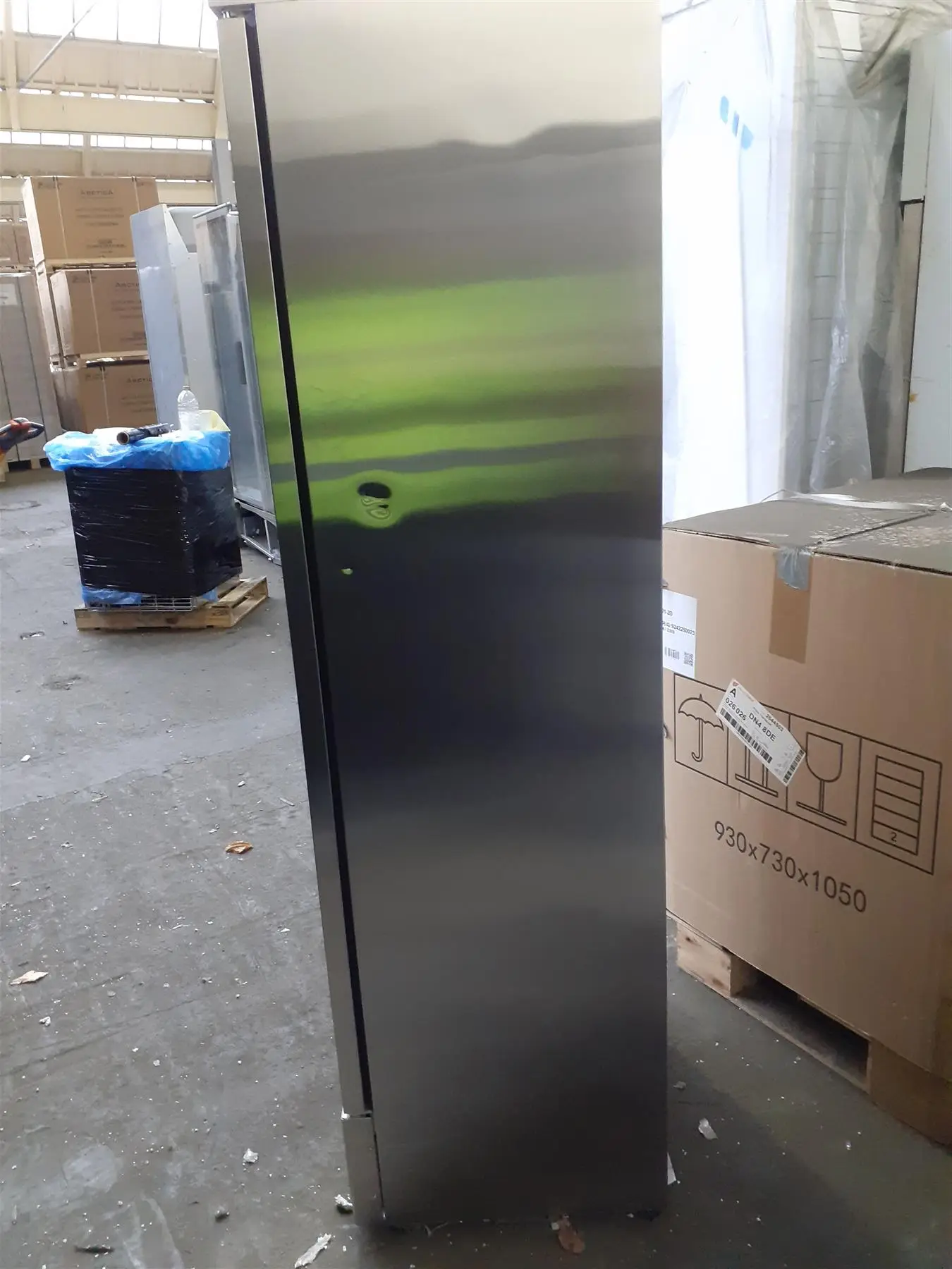 Sterling Pro Green GRADED SP110-STS Single Door Stainless Steel Upright Bottle Cooler, 293 Litres - Image 2