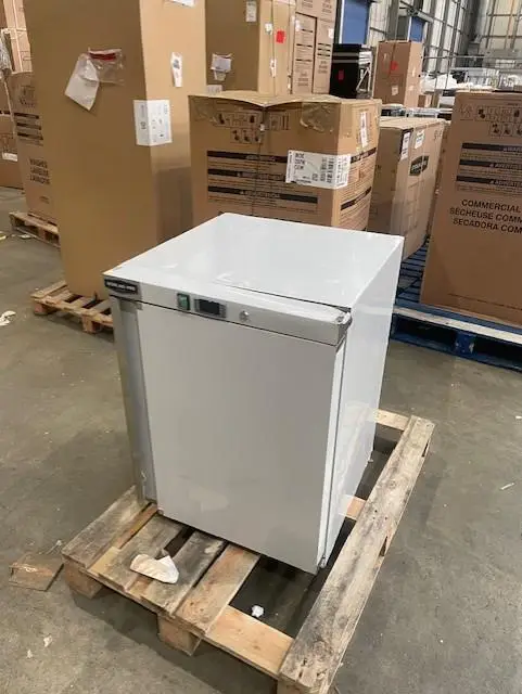 Sterling Pro GRADED Cobus SPF200S Single Door Stainless Steel Undercounter Freezer, 140 Litres - Image 3