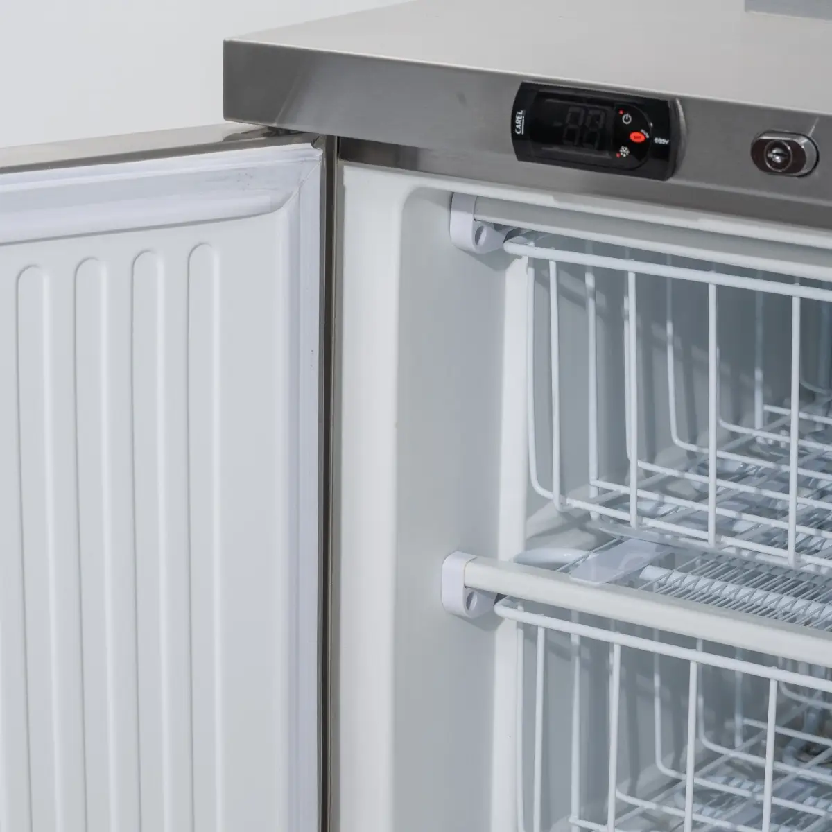 BLIZZARD Double Hinged Door Freezer/Fridge Workstation - Image 6
